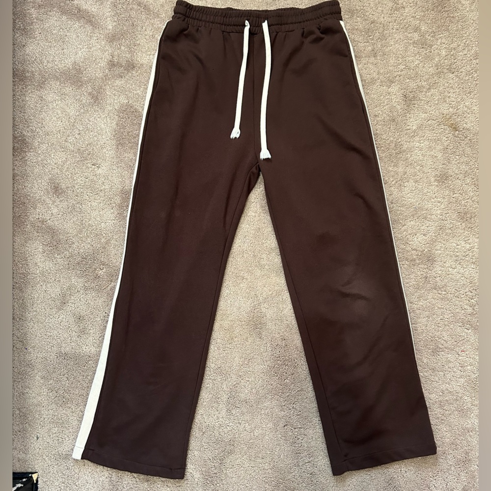 Straight leg sweatpants